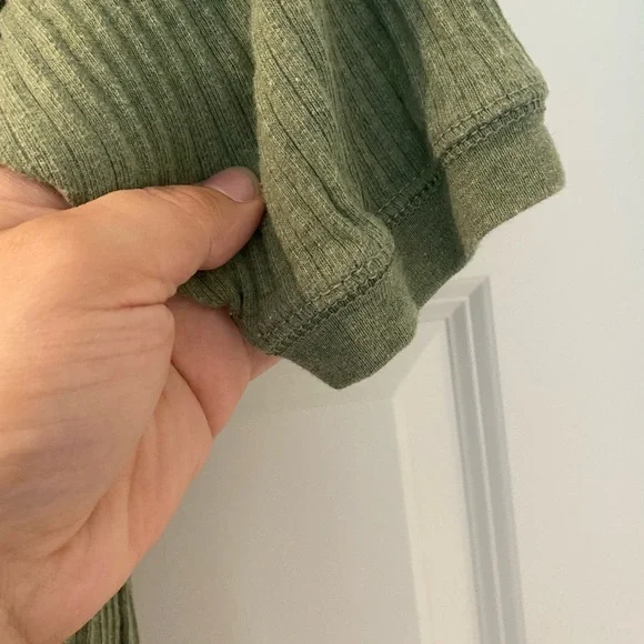 Red Camel Ribbed Green Shirt - Picture 5 of 7